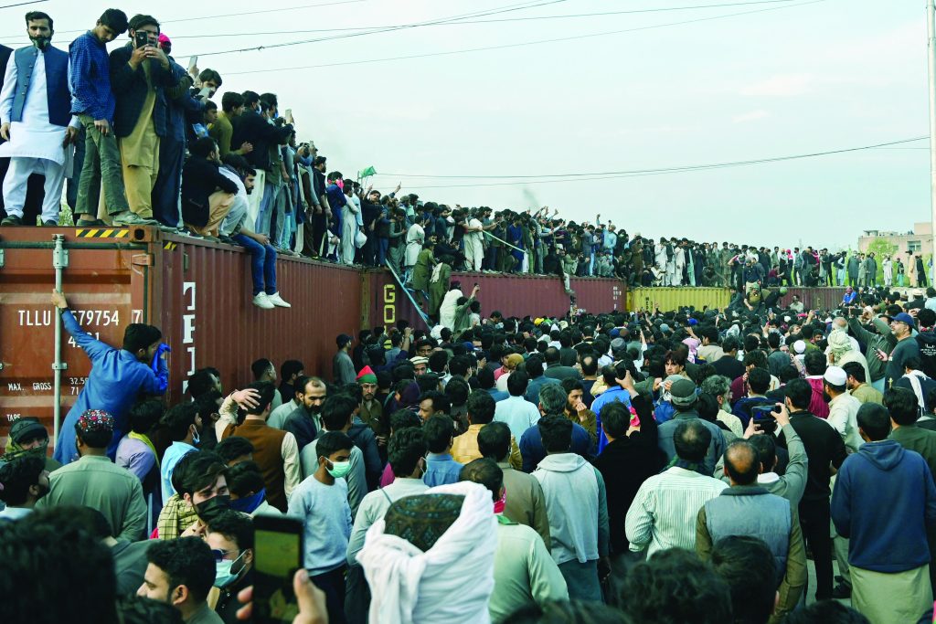 PAKISTAN-POLITICS-KHAN