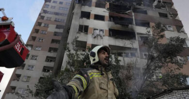 430 killed in iran in israeli attacks as un warns of refugee crisis