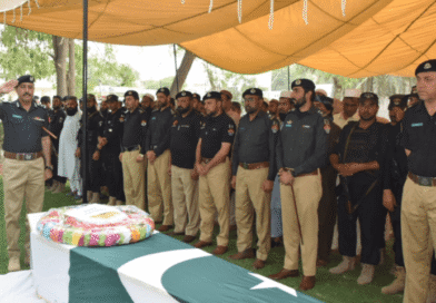 Cop martyred, 3 terrorists killed as 50 militants attack Bannu checkpoint