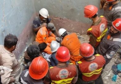 16 killed in Karachi building collapse after gas cylinder blast