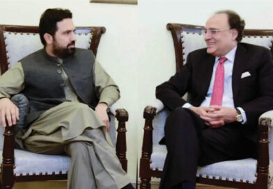 Finance minister assures KP CM of ‘full support’ in resolving all ‘legitimate issues’