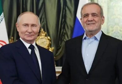 Iranian president discusses ceasefire, Islamabad talks with Putin